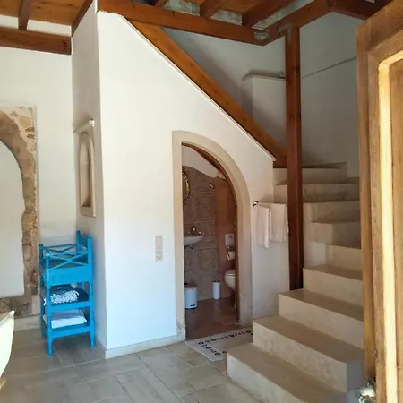 Monastiriako * Giannoudi (Crete)